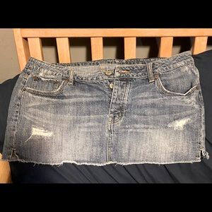 American Eagle distressed denim mini skirt